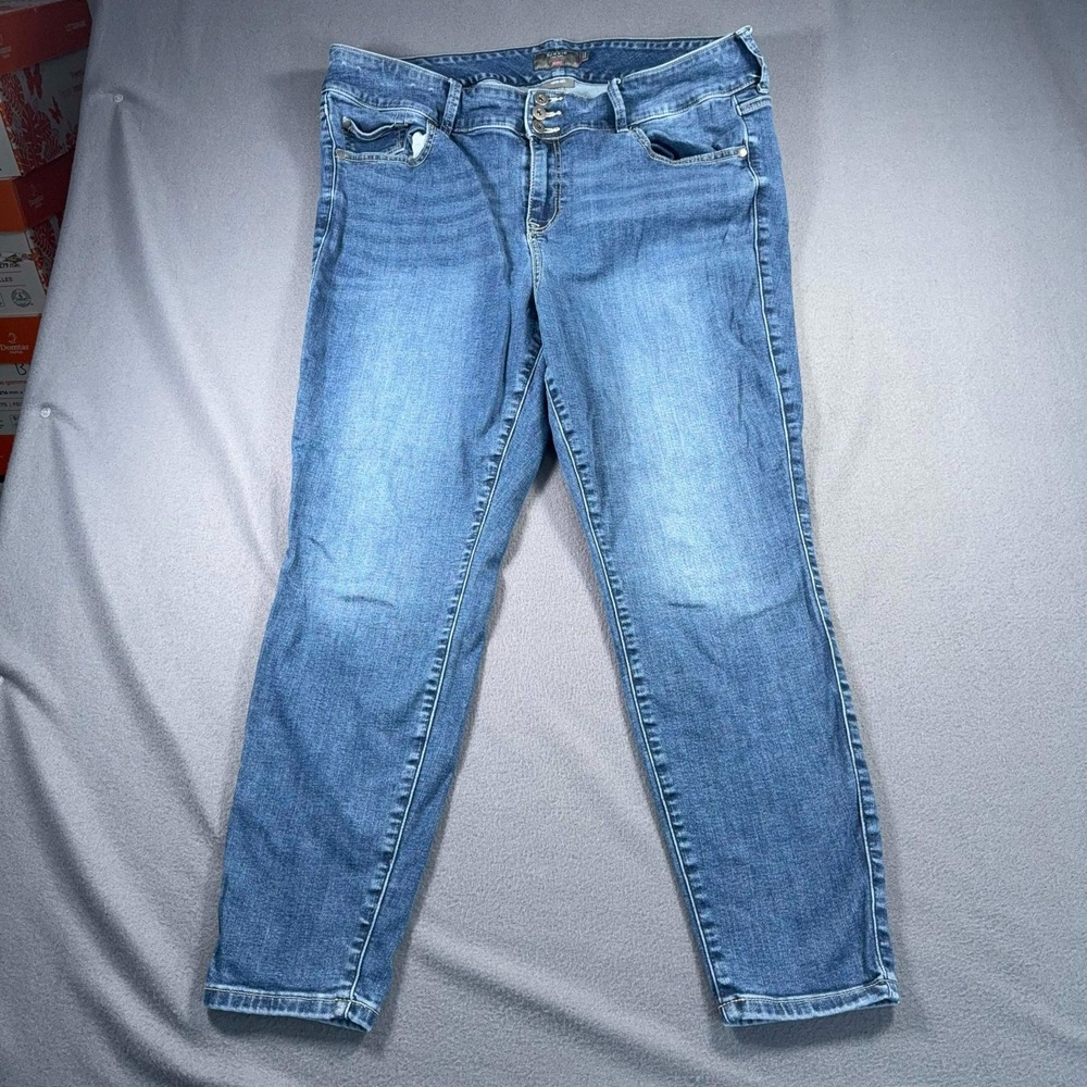 Torrid Super Soft Jegging Womens 20R Light Wash Stretch Jeans Waist 40x27